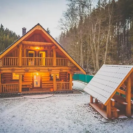 بيت للعطل Lopusna Dolina Lučivná
