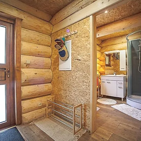 Lopusna Dolina * Lučivná